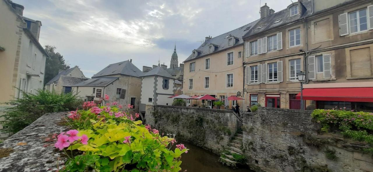 Apartamento Le P'Tit Croissant Bayeux Exterior foto
